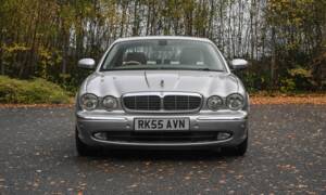 Image 6/50 of Jaguar XJ 8 4.2 (2006)