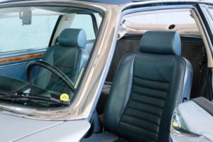 Image 21/47 of Jaguar XJ-SC 5.3 (1987)
