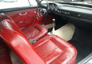 Image 44/82 of Lancia Appia (1961)