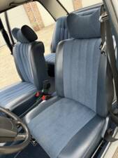 Image 8/8 of Mercedes-Benz 230/4 (1975)