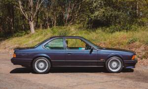 Image 2/34 of BMW 635 CSi (1989)