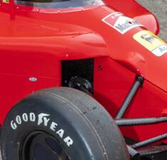Image 51/85 of Ferrari 641 (1990)