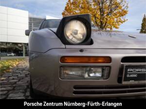 Immagine 10/39 di Porsche 944 Turbo (1988)