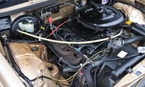 Image 5/33 of Mercedes-Benz 230 CE (1985)