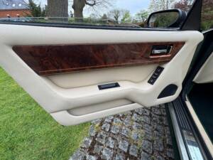 Image 27/30 of Aston Martin Virage Volante (1993)
