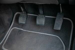 Bild 27/37 von Ford Capri 2,8i (1984)