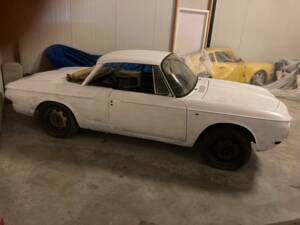 Image 1/4 de Volkswagen Karmann Ghia 1600 L (1968)