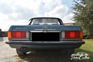 Image 33/75 de Mercedes-Benz 560 SL (1986)