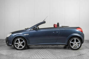 Image 9/50 de Opel Tigra TwinTop 1.4 Twinport (2006)