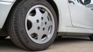 Afbeelding 22/25 van Porsche 911 Carrera 2 (1990)