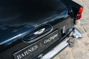 Afbeelding 32/75 van Aston Martin DB 5 Volante (1964)