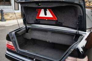 Bild 42/42 von Mercedes-Benz E 320 (1995)