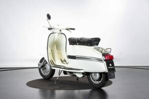 Immagine 2/45 di Innocenti Lambretta 150 DL (1970)
