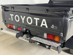 Image 10/22 of Toyota Land Cruiser GRJ79 (2024)