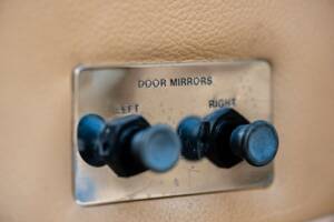 Bild 46/50 von Aston Martin V8 Volante (1979)