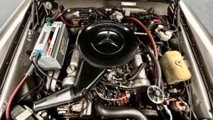 Image 13/13 de Mercedes-Benz 280 SE (1970)