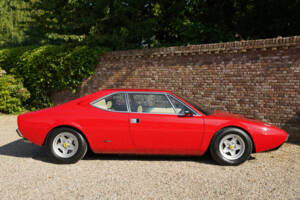 Immagine 15/50 di Ferrari Dino 308 GT4 (1976)