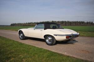 Image 23/37 de Jaguar Type E V12 (1972)