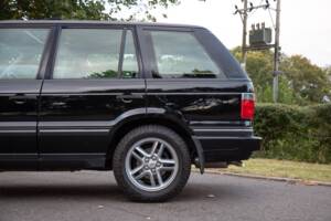 Immagine 32/50 di Land Rover Range Rover 4.6 Vogue (2001)