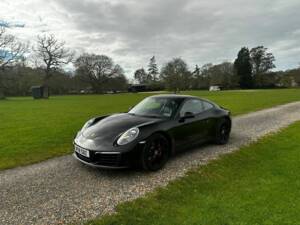 Image 14/42 of Porsche 911 Carrera S (2018)