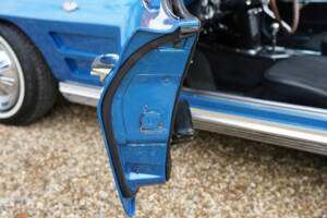 Imagen 46/50 de Chevrolet Corvette Sting Ray Convertible (1964)