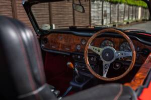 Immagine 28/41 di Triumph TR 6 PI (1972)