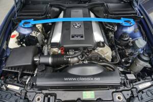 Image 10/16 of ALPINA B10 V8 Touring (1998)