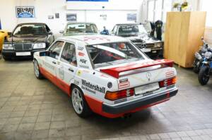 Imagen 12/36 de Mercedes-Benz 190 E 2.6 (1990)