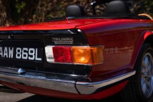 Immagine 24/41 di Triumph TR 6 PI (1972)