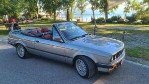 Image 3/18 of BMW 325i (1987)
