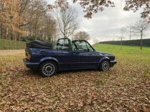 Image 6/24 of Volkswagen Golf I Cabrio GLi 1.8 (1991)