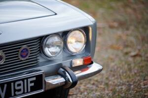 Image 18/50 of Jensen FF (1967)