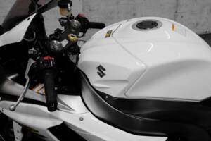 Bild 11/21 von Suzuki DUMMY (2010)