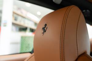 Image 33/47 of Ferrari FF (2015)