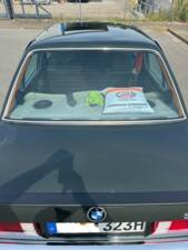 Image 10/55 de BMW 323i (1984)