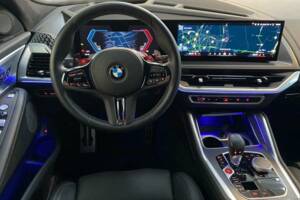 Image 4/12 of BMW XM (2024)