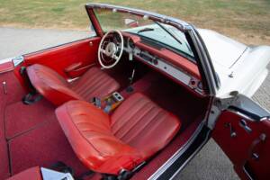 Image 11/33 de Mercedes-Benz 230 SL (1965)