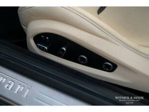 Bild 31/47 von Ferrari GTC4Lusso (2017)