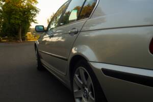 Afbeelding 46/58 van BMW 330i (2002)
