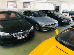 Image 3/4 of Jaguar XKR (2002)