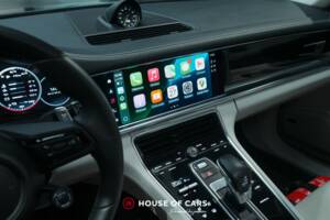 Image 22/25 of Porsche Panamera 4 E-Hybrid (2022)