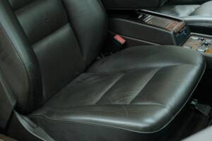 Image 33/50 of Mercedes-Benz 420 SEC (1989)