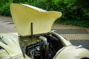 Image 26/47 of Peugeot 402 Eclipse (1935)