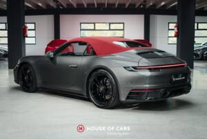 Image 9/25 of Porsche 911 Carrera 4 GTS (2022)