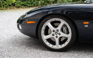 Bild 17/42 von Jaguar XKR (2003)