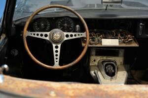 Image 19/28 of Jaguar E-Type 3.8 (1962)