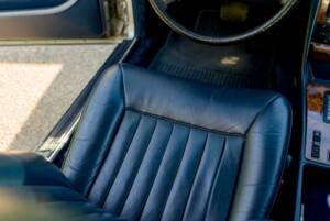 Image 83/100 of Mercedes-Benz 500 SEL (1983)