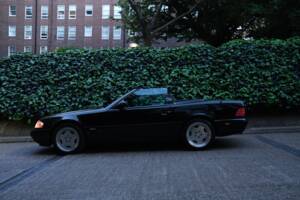 Image 95/100 of Mercedes-Benz SL 600 (1998)
