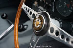Bild 19/30 von Jaguar E-Type 4.2 (1965)