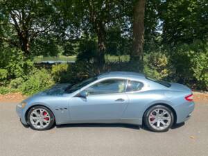Image 22/50 de Maserati GranTurismo 4.2 (2008)
